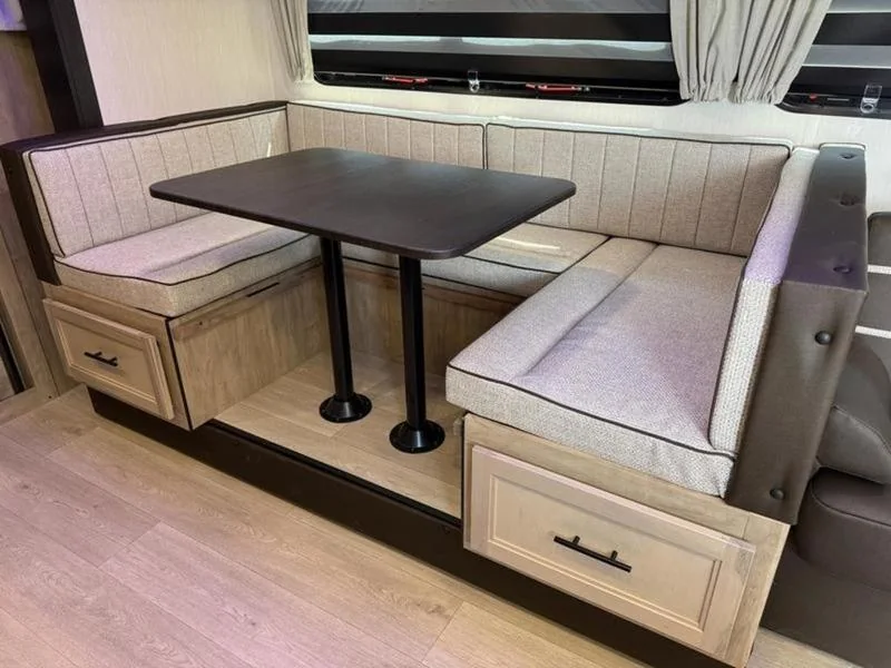 Black Label interior or exterior detail, photo 5